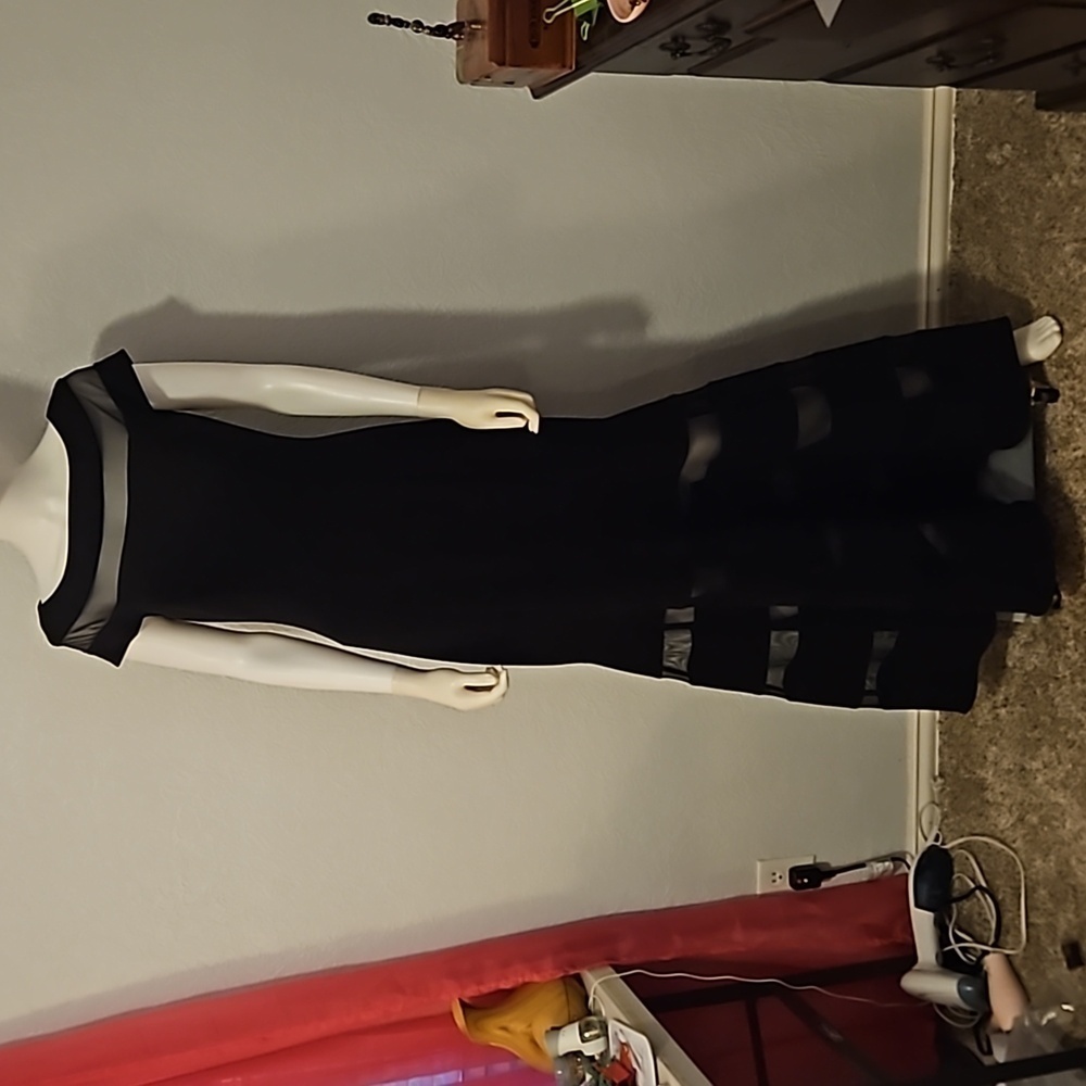 VINCE CAMUTO Black Illusion Sheer Mesh Stripe Trumpet Formal Ballroom Dress - Picture 5 of 14